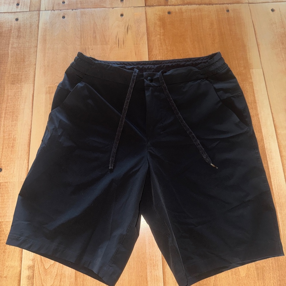 Men’s Lululemon ABC Black Athletic Shorts Size 30